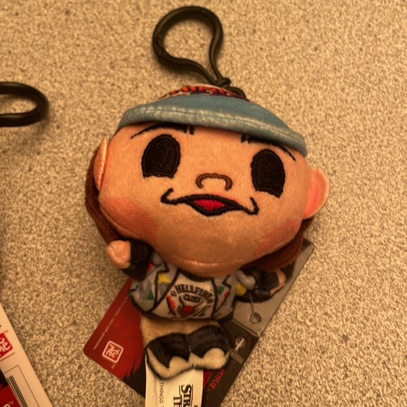 Stranger Things Keychains - Picture 4 of 5